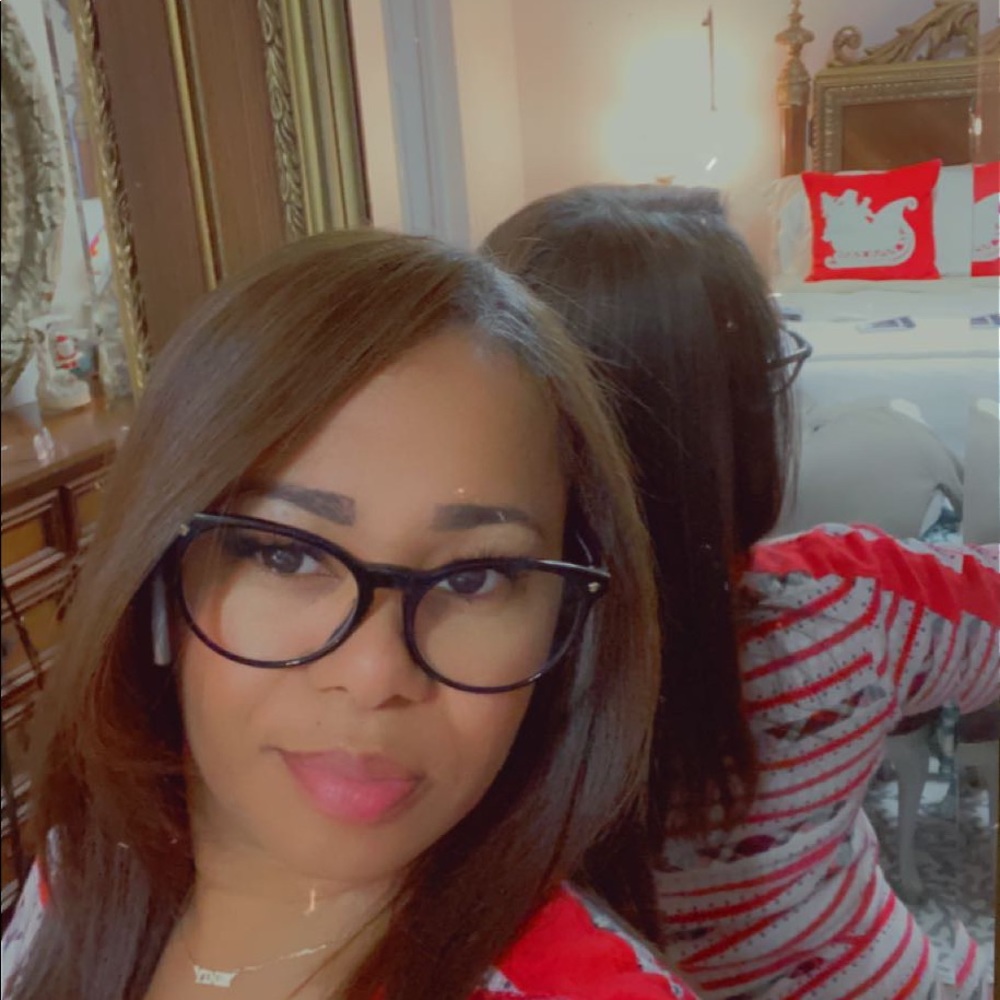 Meet your Posher, Yindy